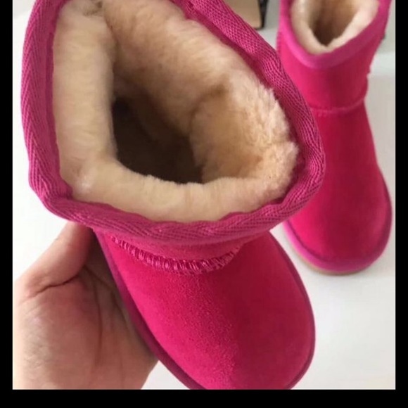 Pink Ugg’s - Picture 4 of 6